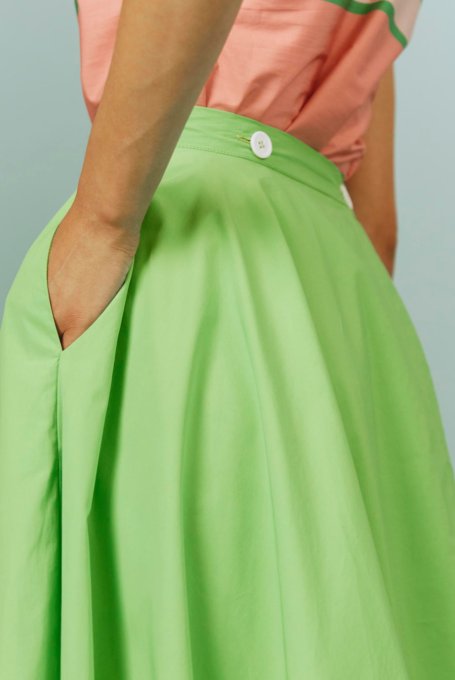Back detail of Audrey Skirt: Matisse Plain Poplin in Green by Thierry Colson