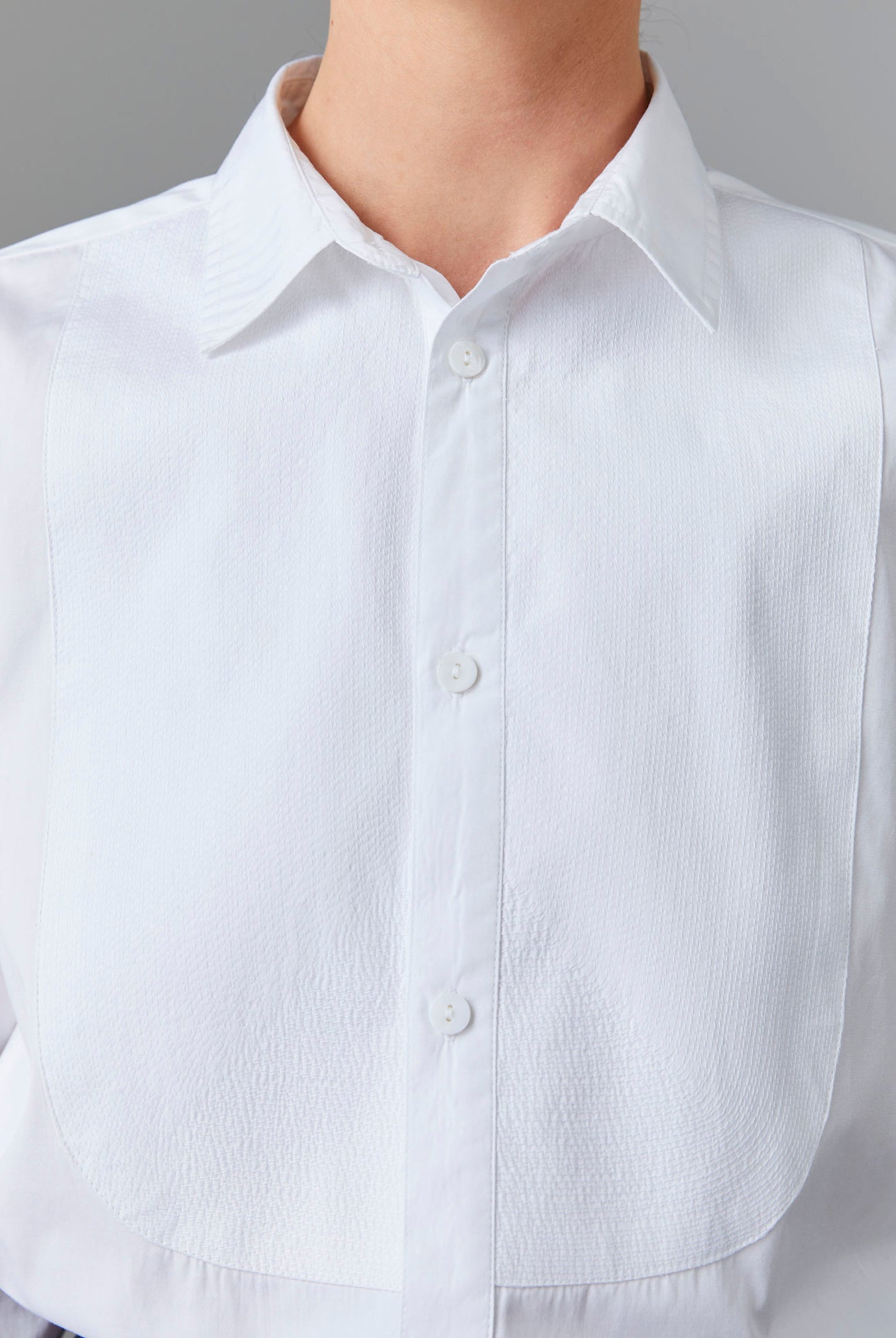 Close up of Barth Men Shirt - Off White Poplin Topstitching by Thierry Colson
