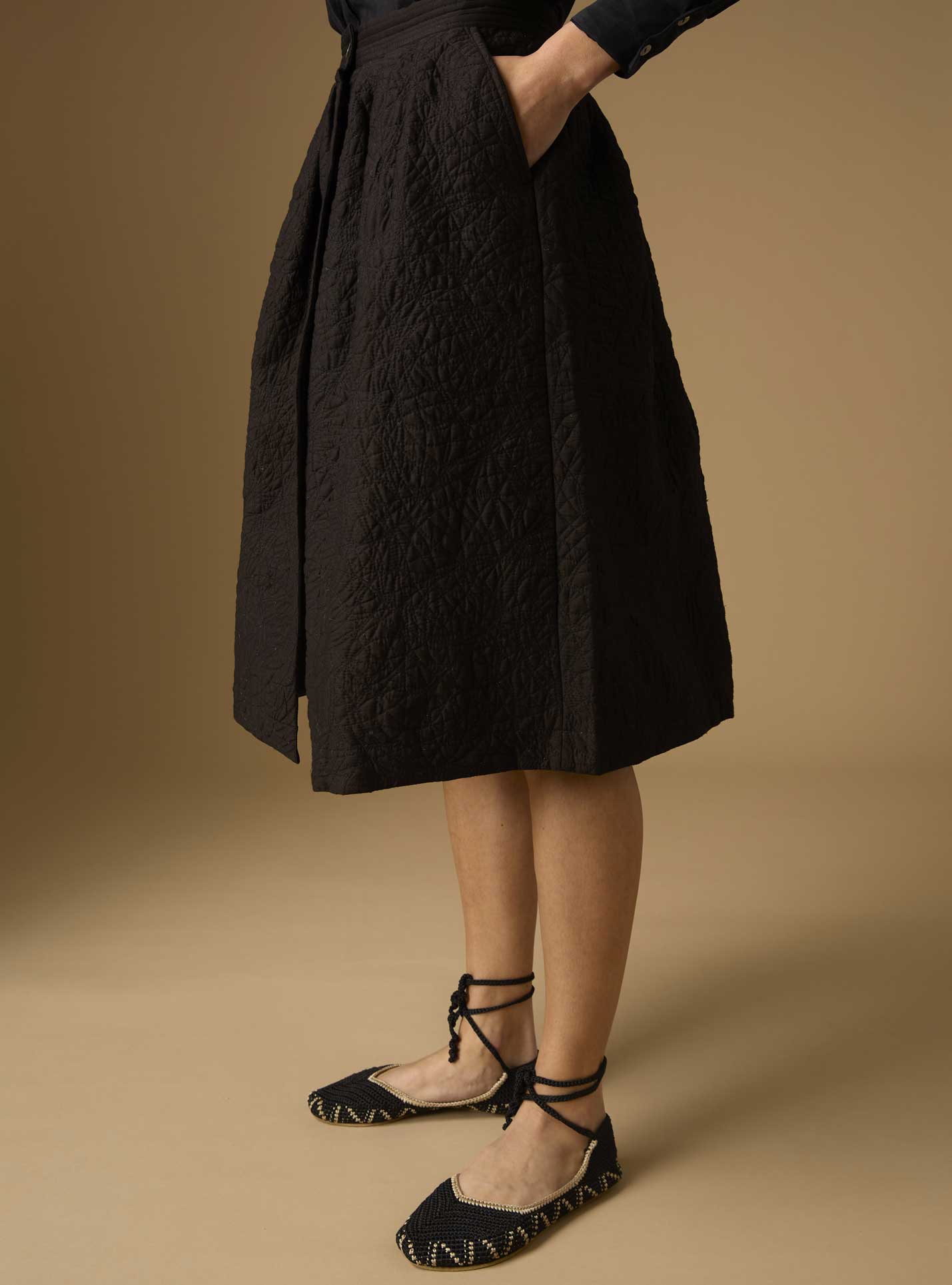 Riviera Black quilted skirt under the knees - Thierry Colson Pre Spring Collection boutis theme, traditional Provencal technic of quilting