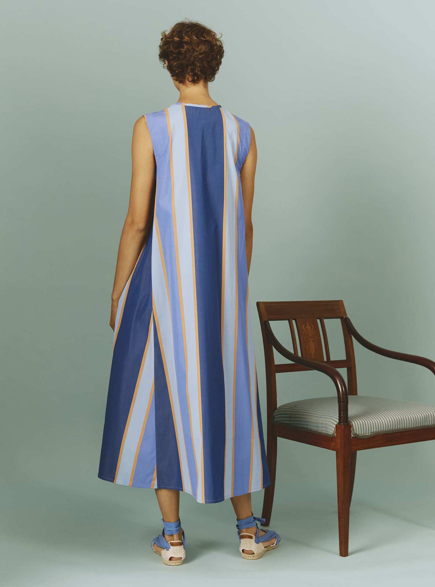 Back view of Apolonia Kaftan: Samarkand Stripes - Blue/Arancio | Spring/Summer 2024 by Thierry Colson
