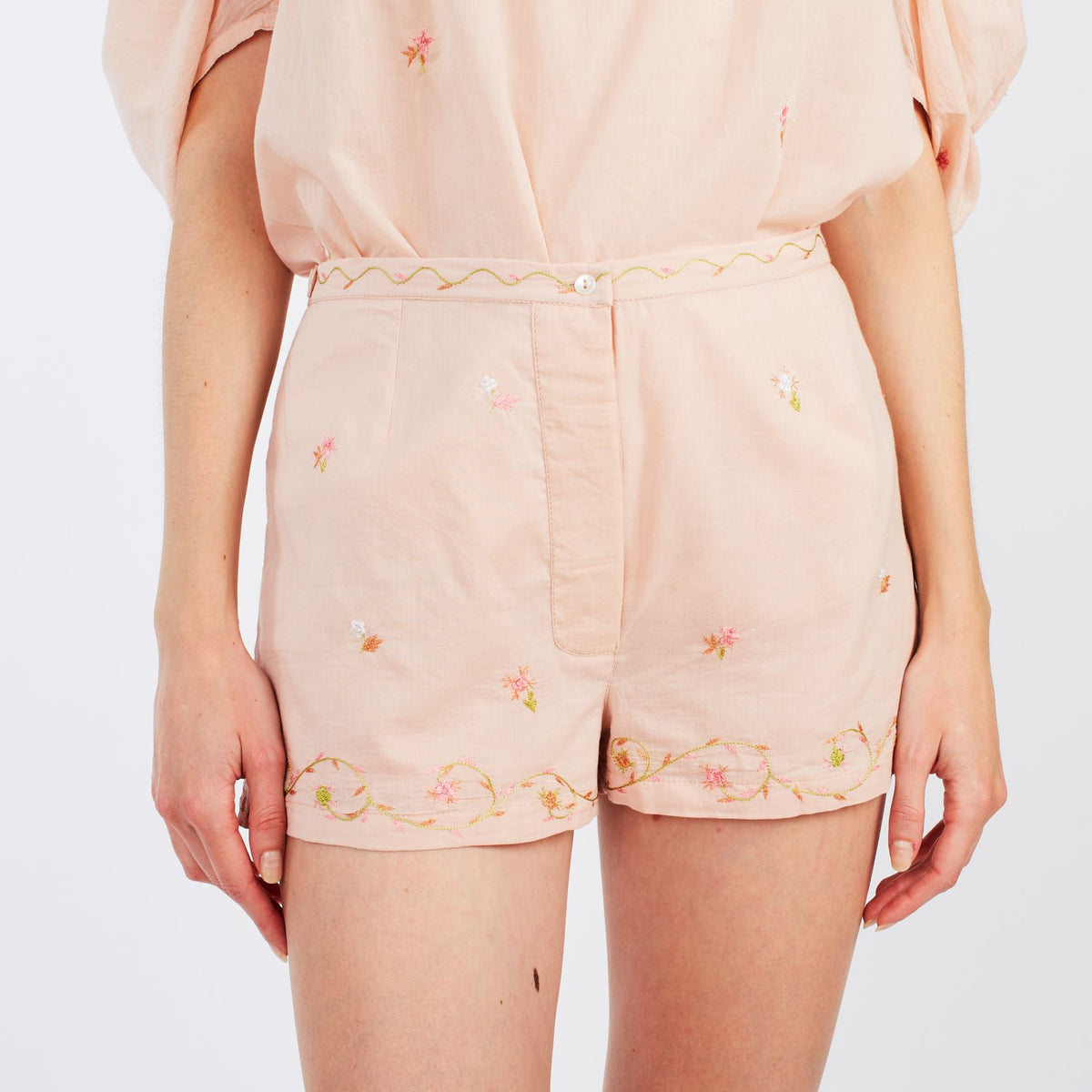 Armand Short - Boudoir - White