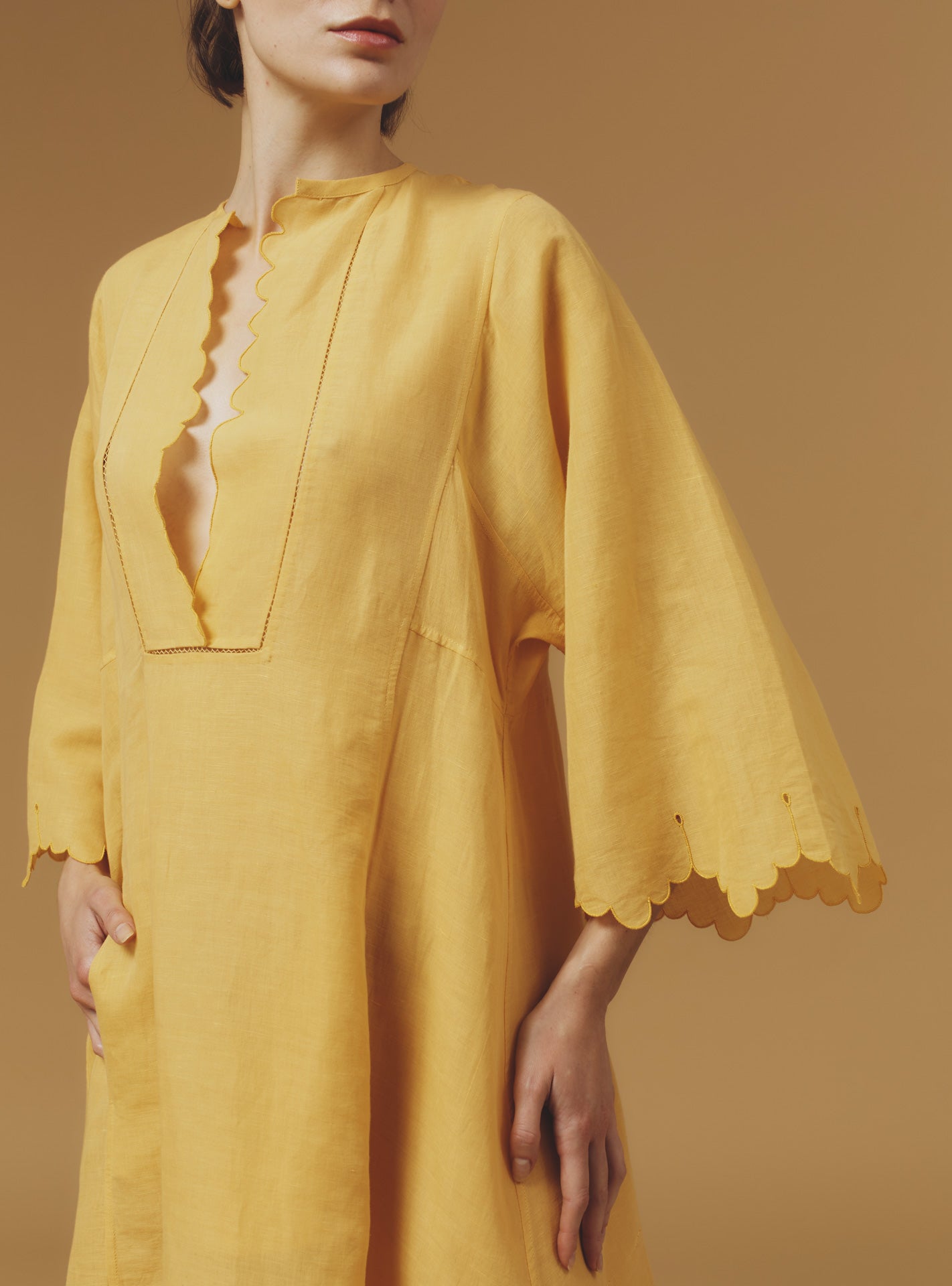 Close up front view Rachel Sunflower Long Kaftan by Thierry Colson - Barocco Scallops theme