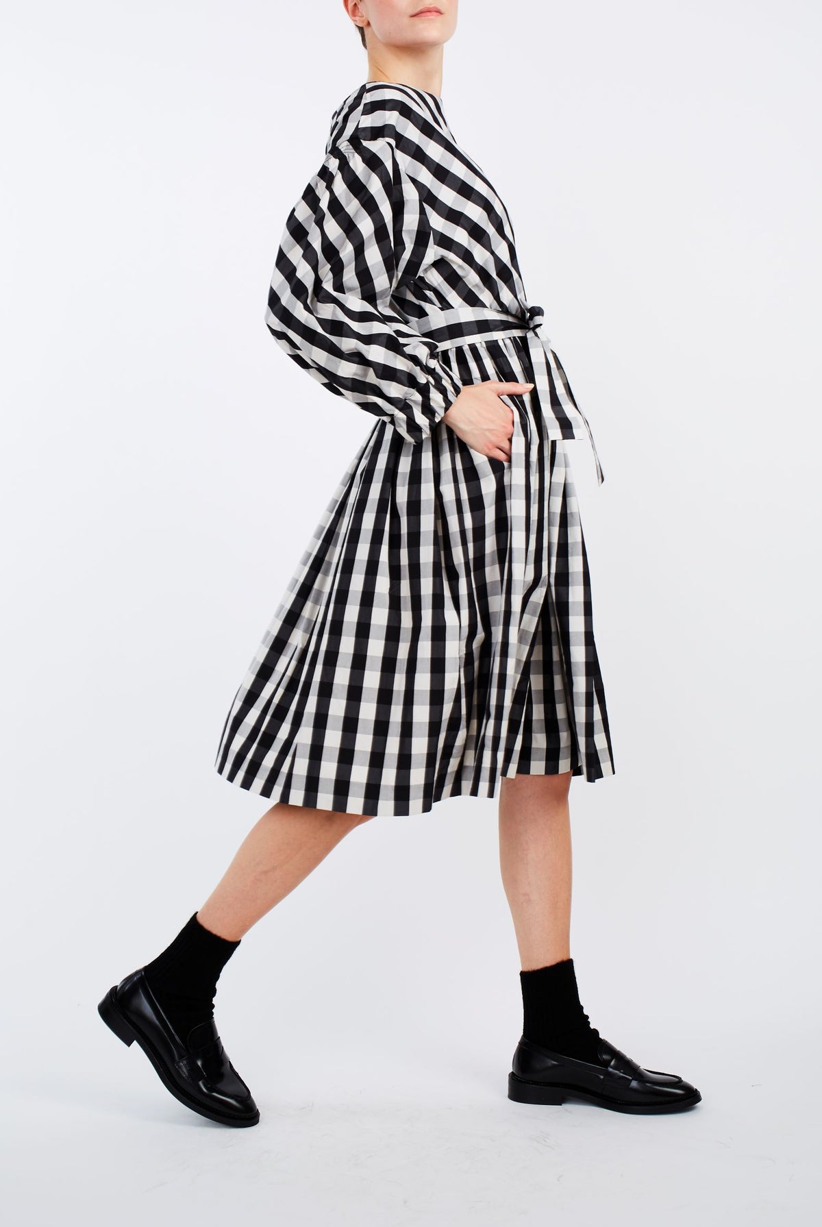 Side view Jane Black & White Cotton Dress by Thierry Colson