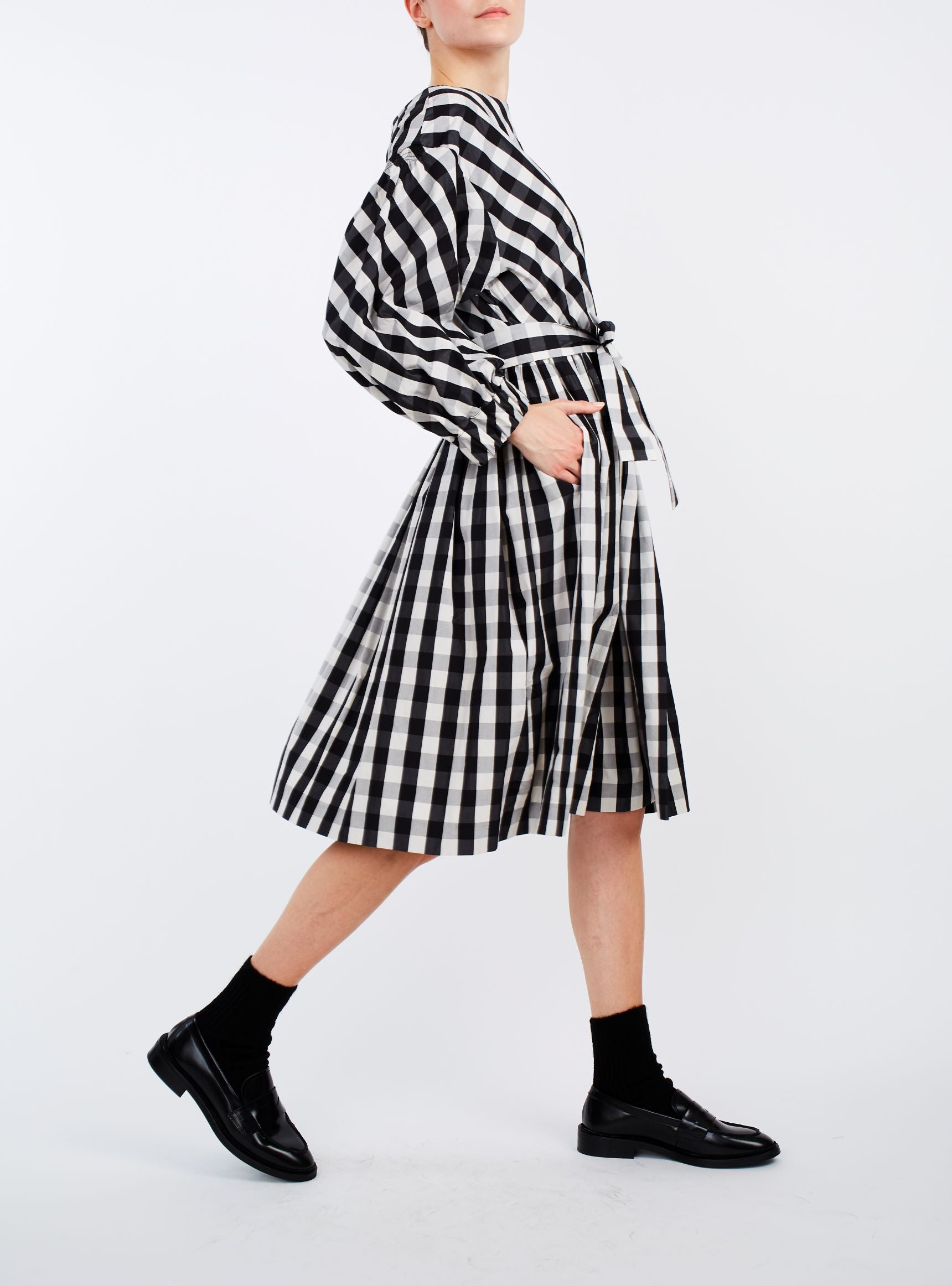 Side view Jane Black & White Cotton Dress by Thierry Colson