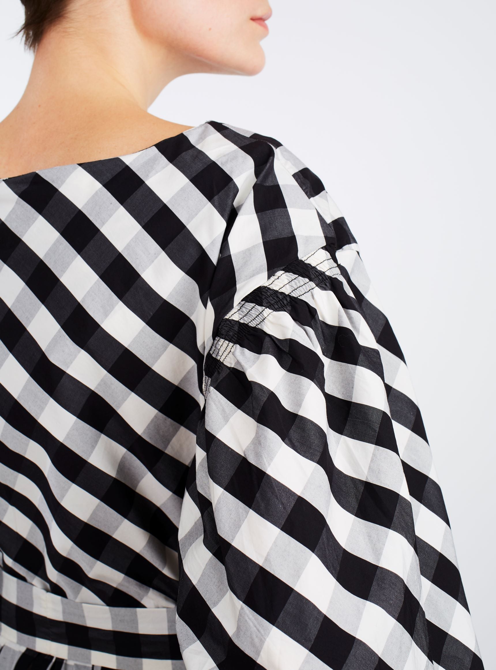 Detail sleeve Jane Black & White Cotton Dress by Thierry Colson