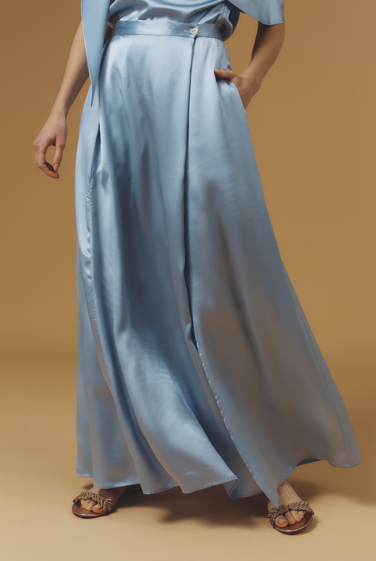 Front view of Silvana Silk Silver blue Skirt long by Thierry Coslon