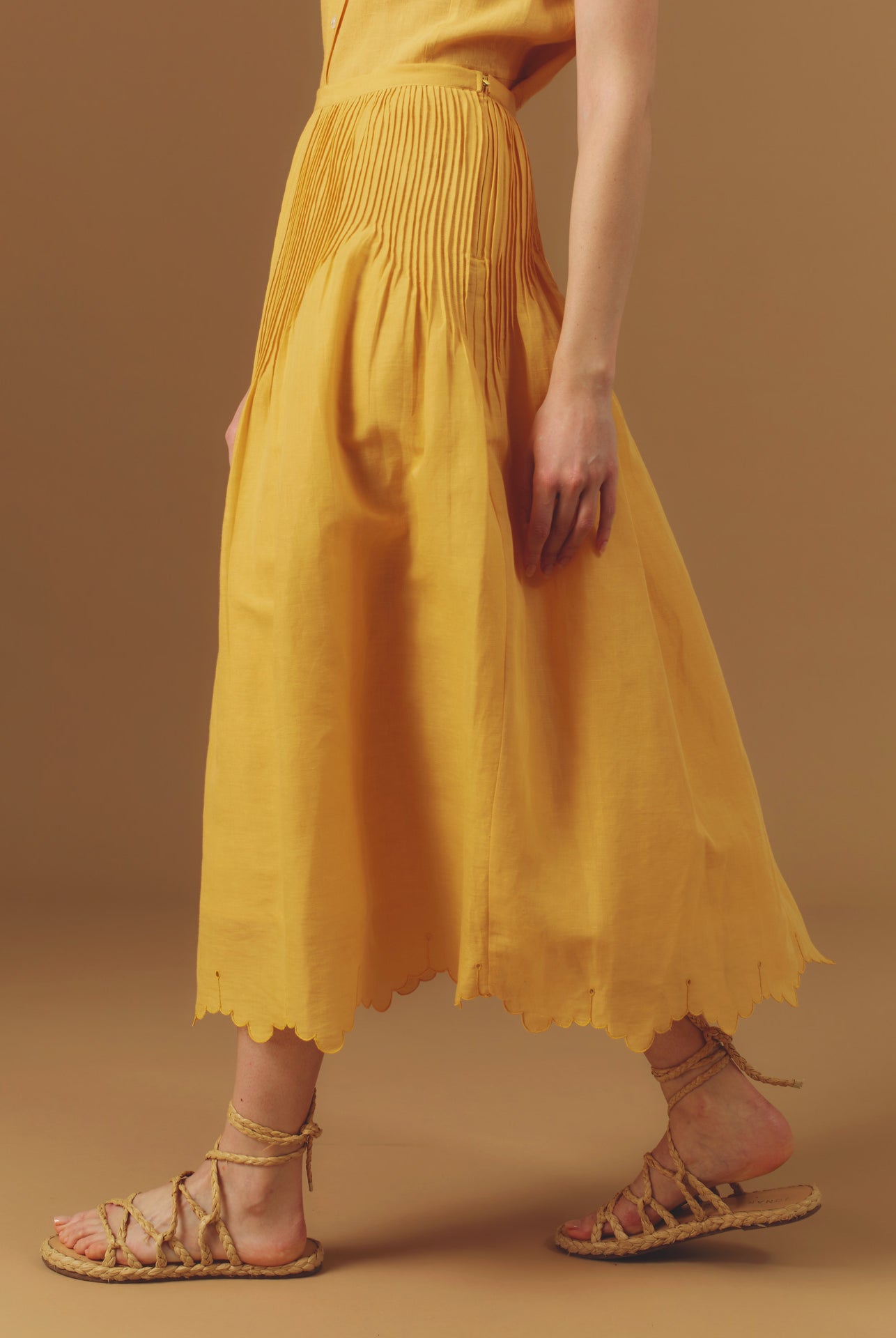Verde Barocco Scallops Sunflower Skirt by Thierry Colson