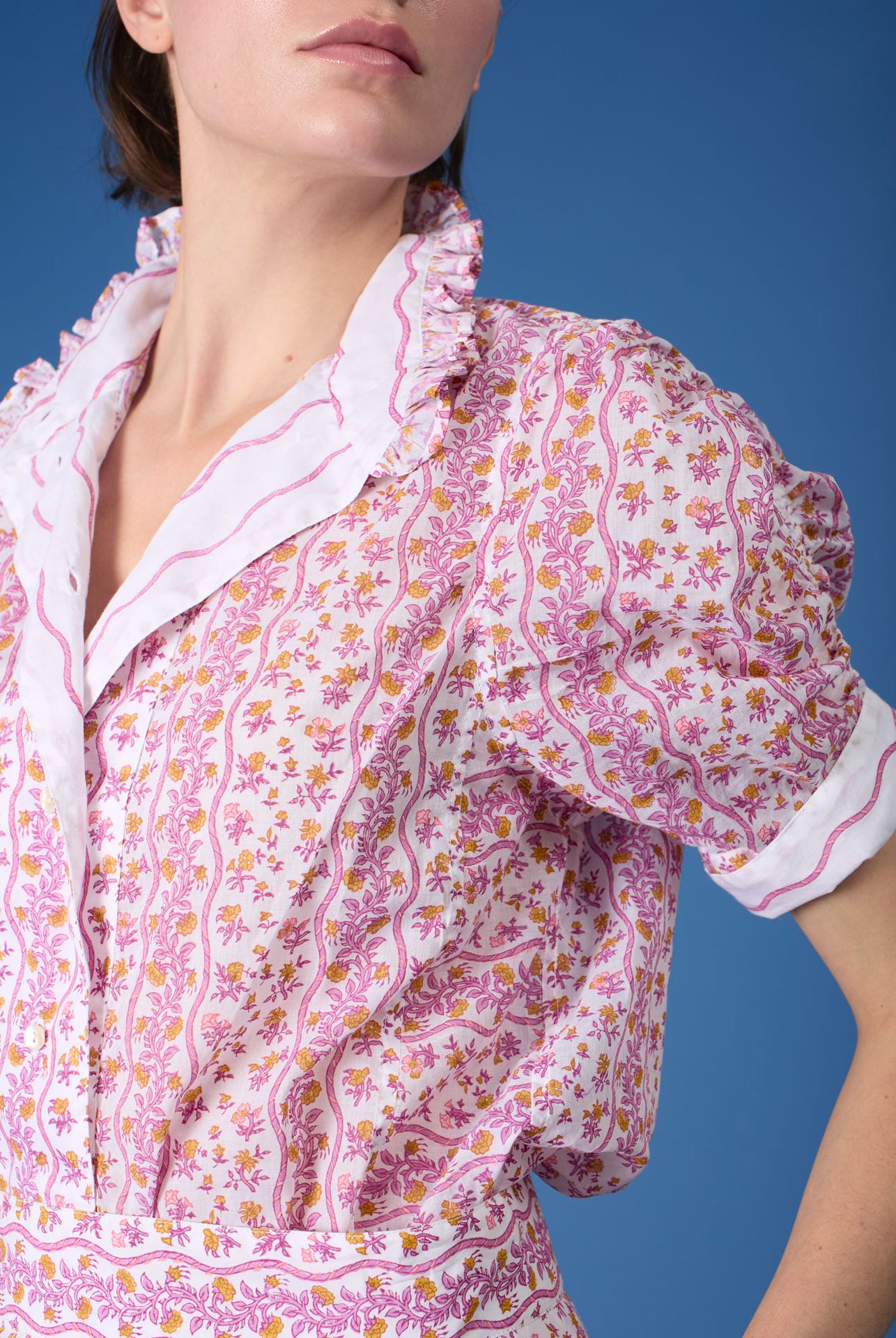 Detail sleeve of Vita Liselund Print Cyclamen / Mustard Blouse by Thierry Colson