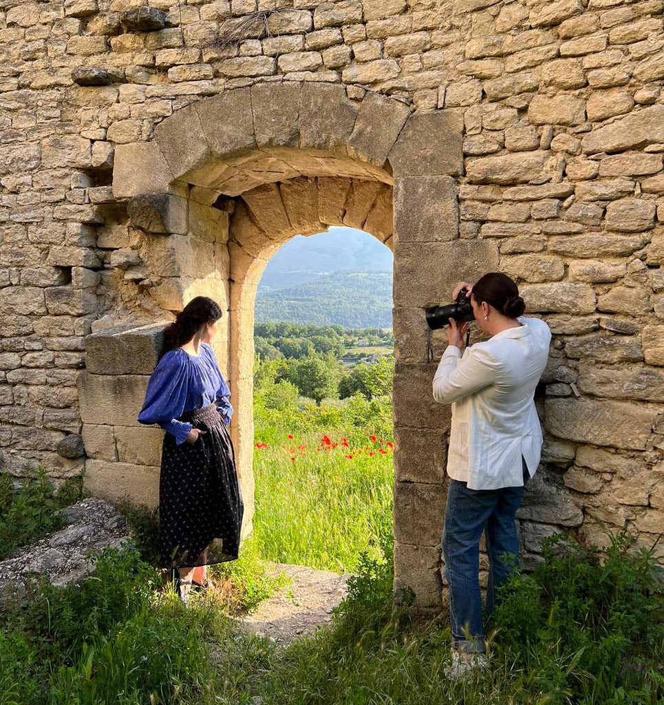 The Photographer Jamie Beck and the actress Louise Pascale in Provence