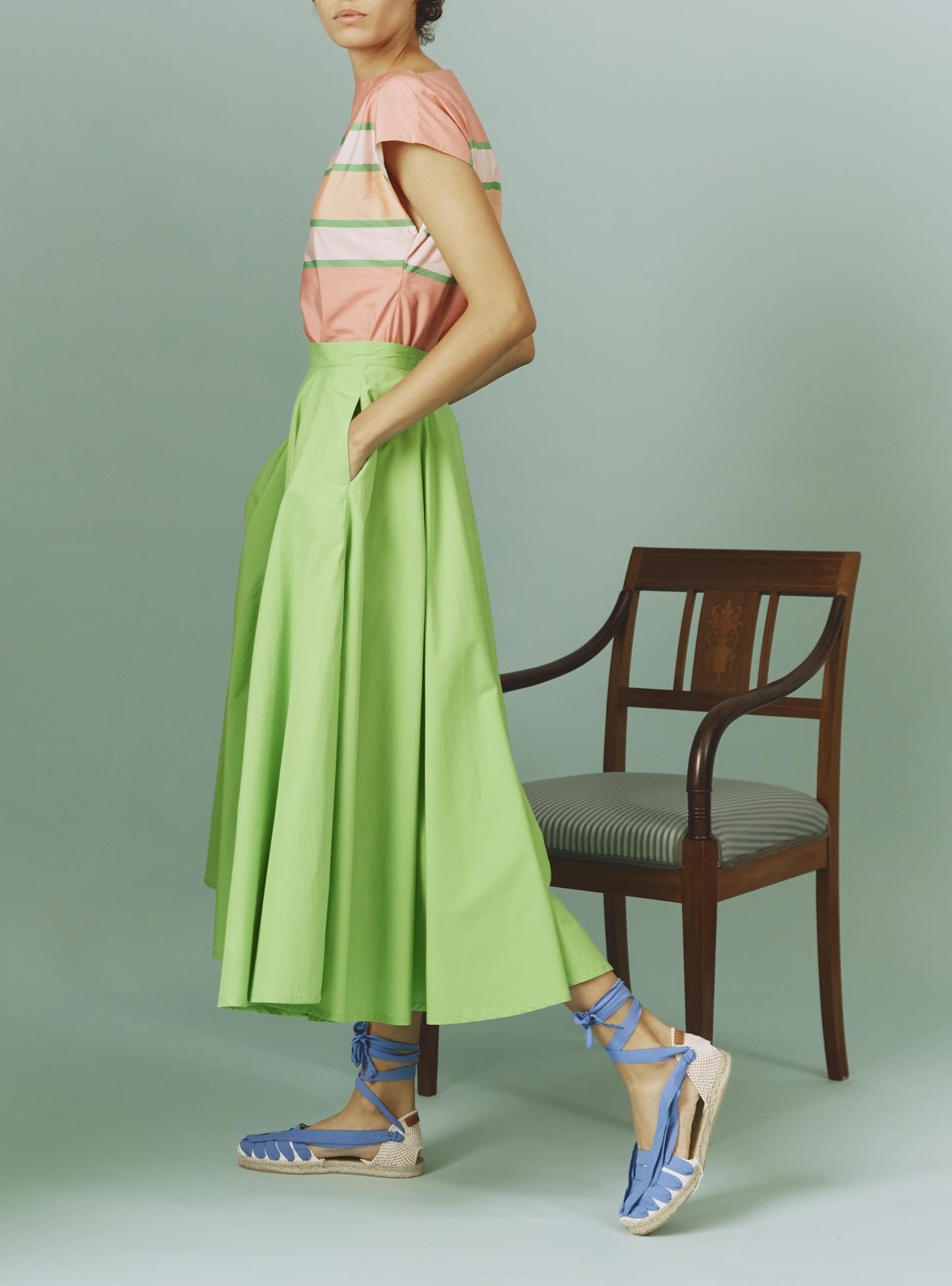 Side view of Audrey Skirt: Matisse Plain Poplin in Green by Thierry Colson