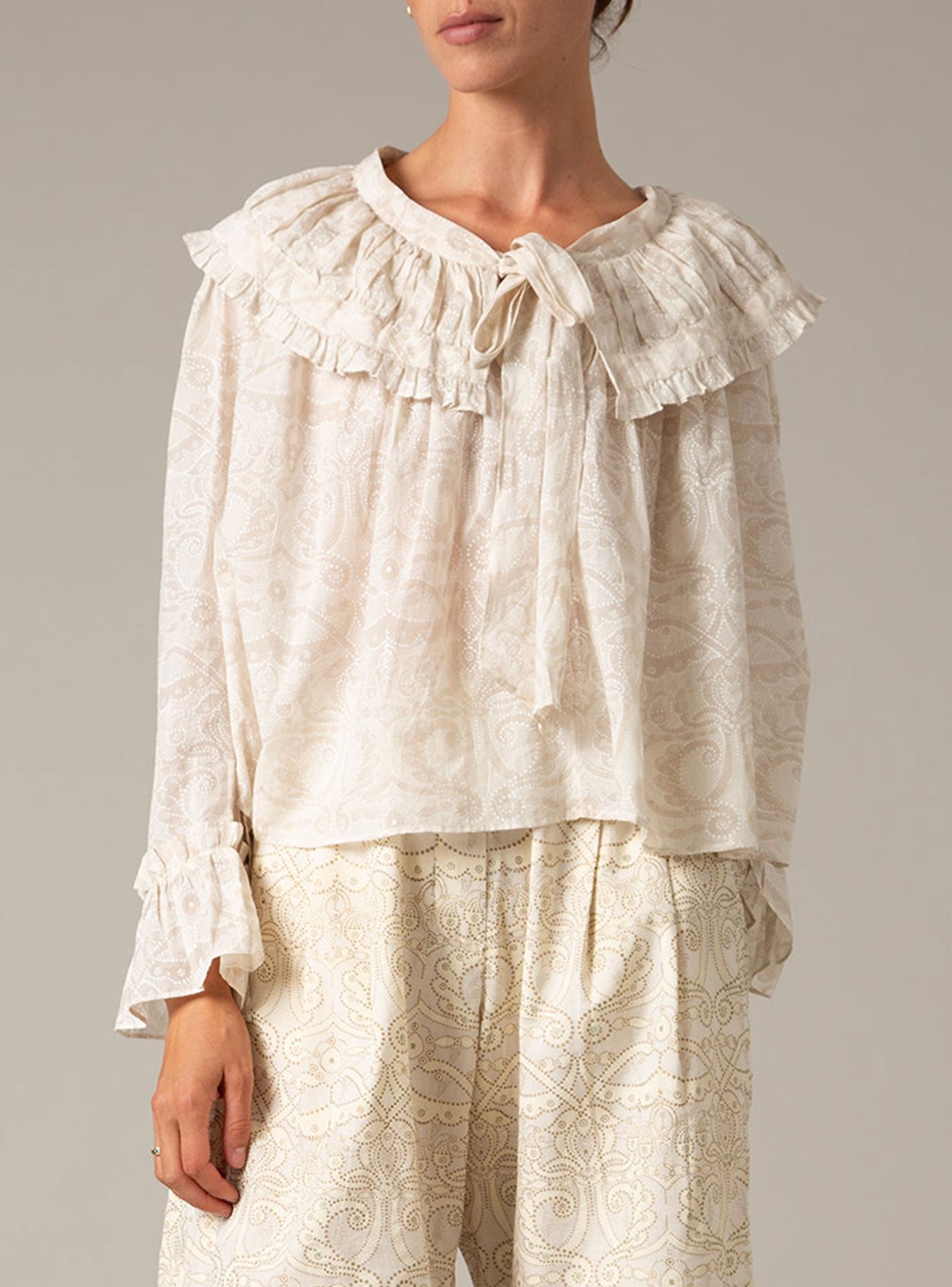 Dauphine Voile Blouse - Elizabethan Block print - Grey – Thierry