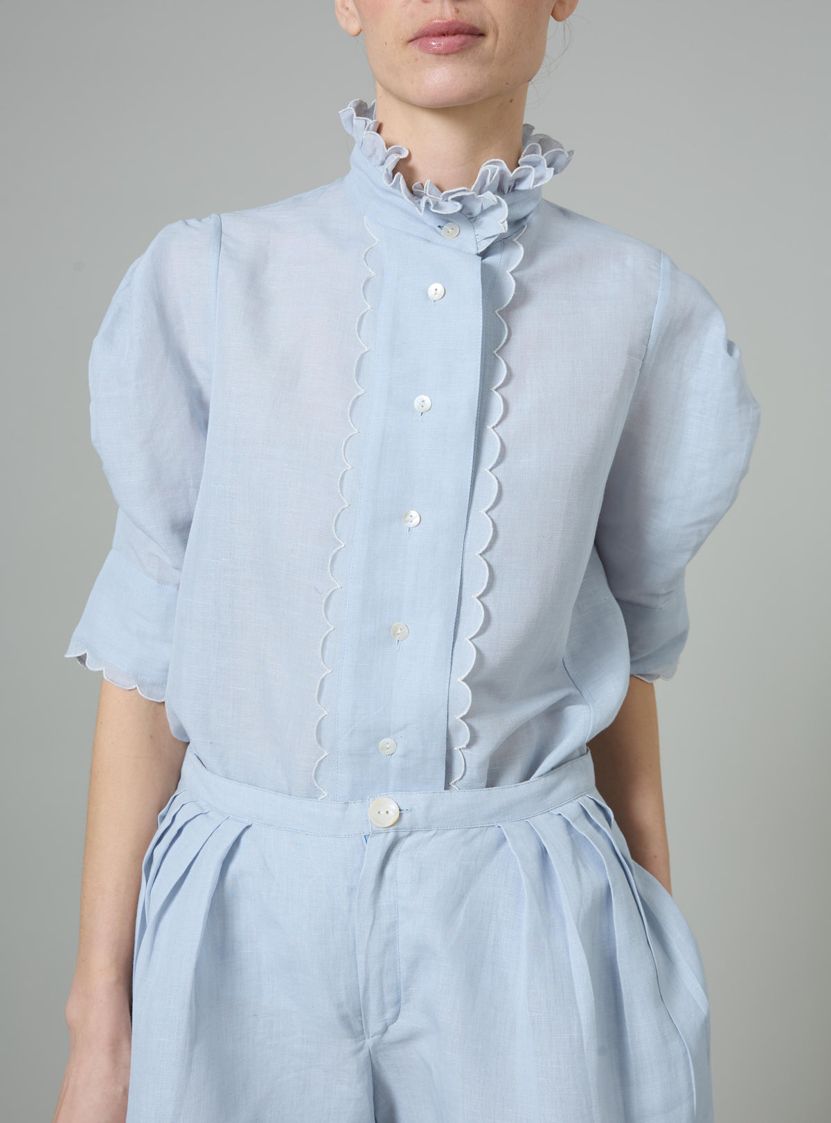 Vita Blouse - Jacobean Scallops - Grey – Thierry Colson