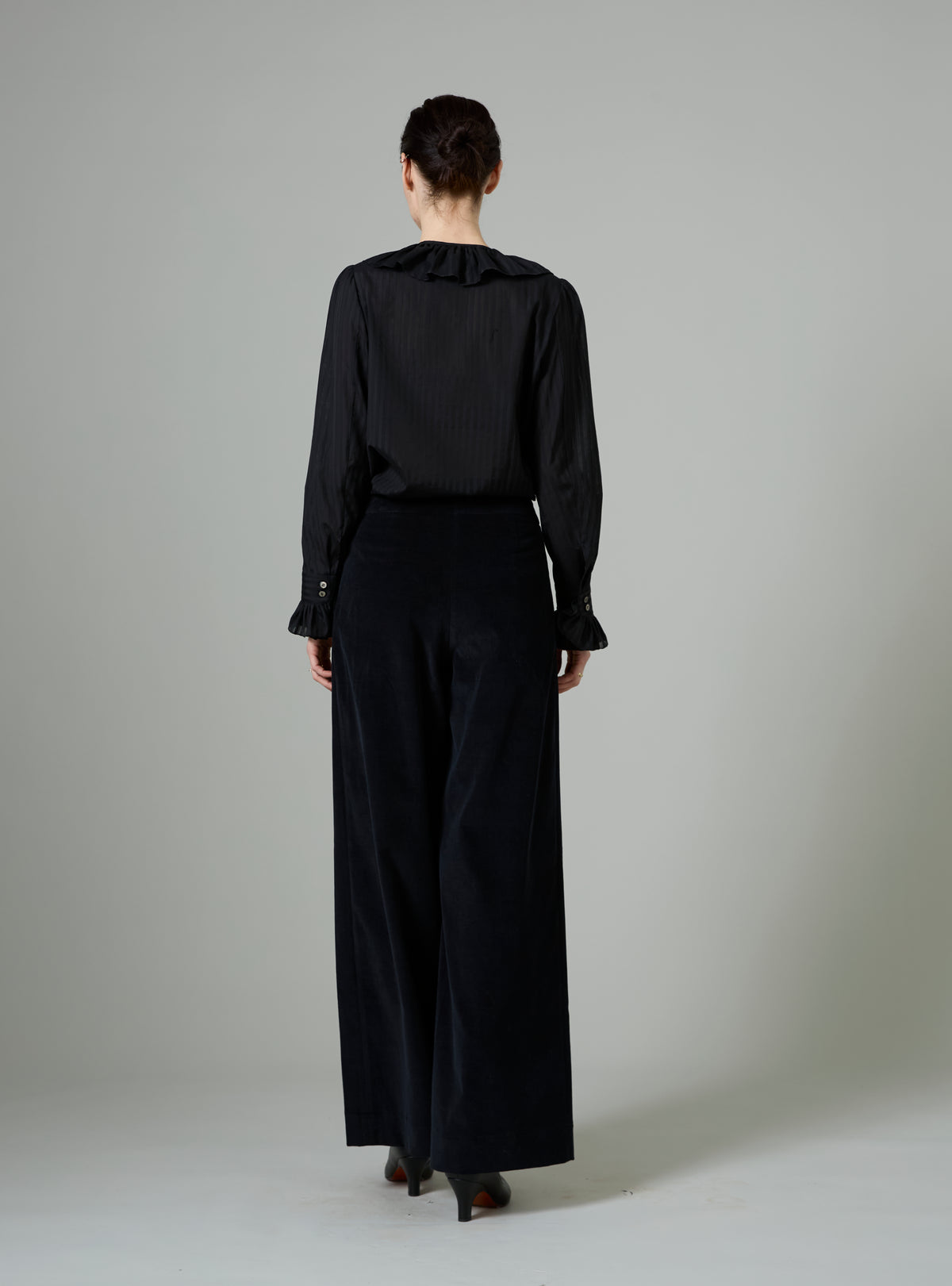 Loulou Trousers - Black - Plain Corduroy