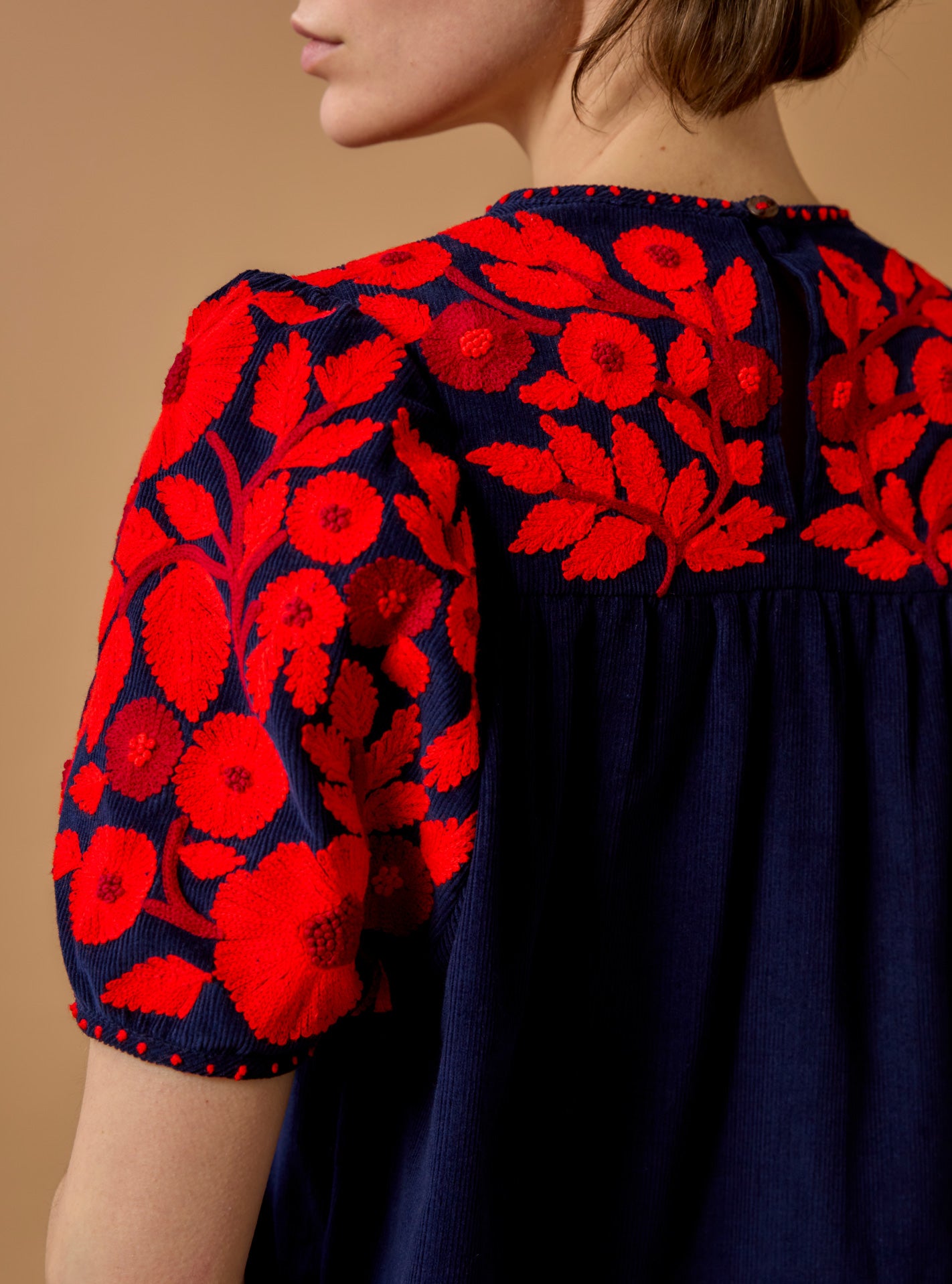 Detail Back Sleeve - Olympia Navy/Red Top - Embroidered Corduroy - Thierry Colson