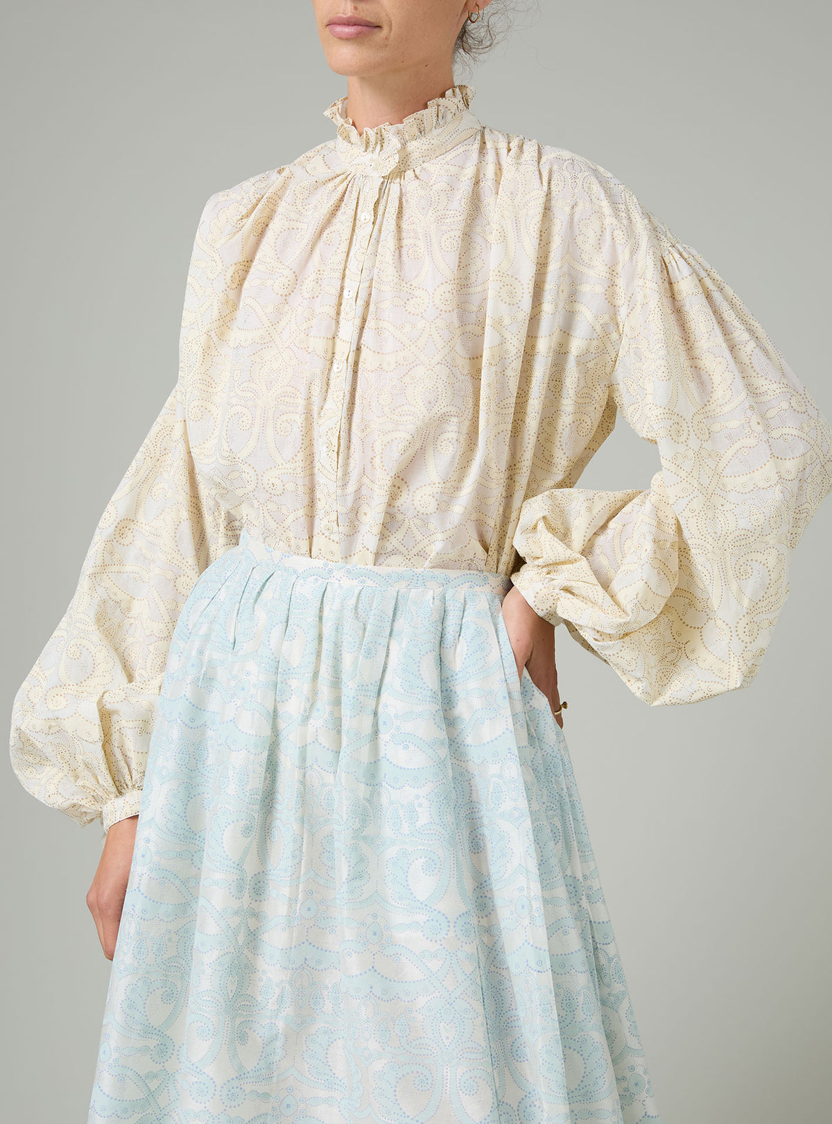 Slava Voile Blouse - Elizabethan Block print - Cream