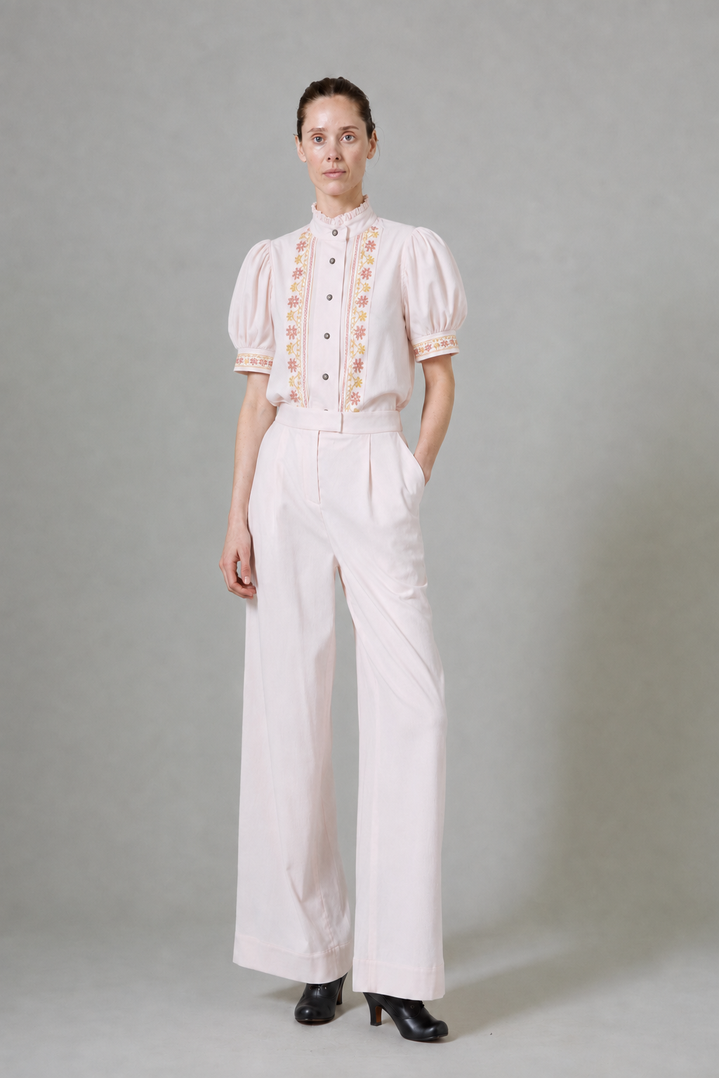 Vita Short Sleeves Shirt - Peony Pink - Embroidered Corduroy