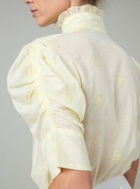 Vita Blouse - Tender Yellow - Floral Eyelet