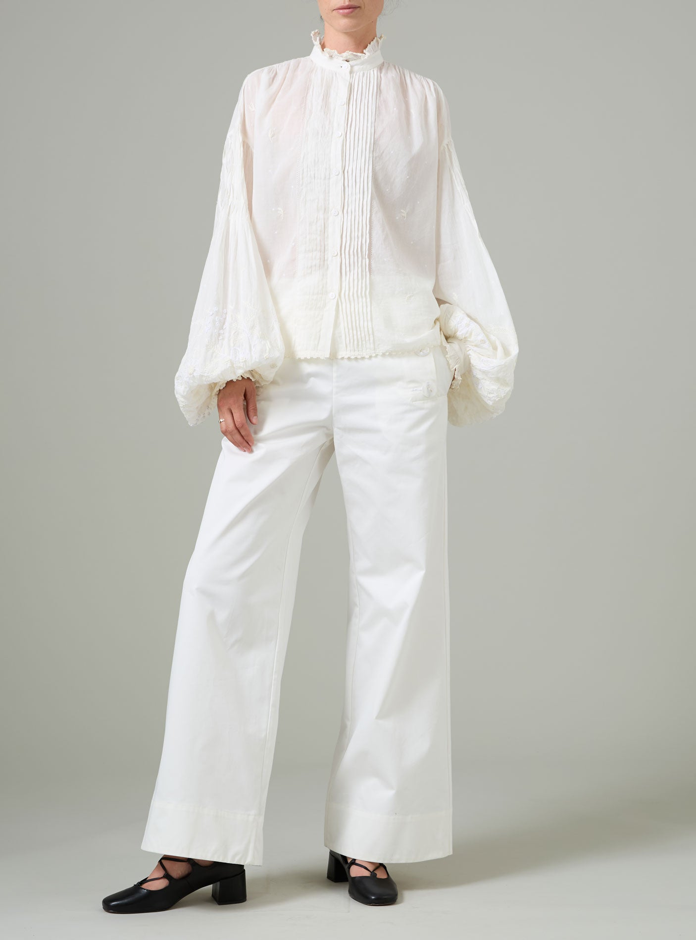 【未使用タグ】YOKOCHAN Puff-sleeve Blouse 白38 White Cotton Alicia Blouse | Pomander Place