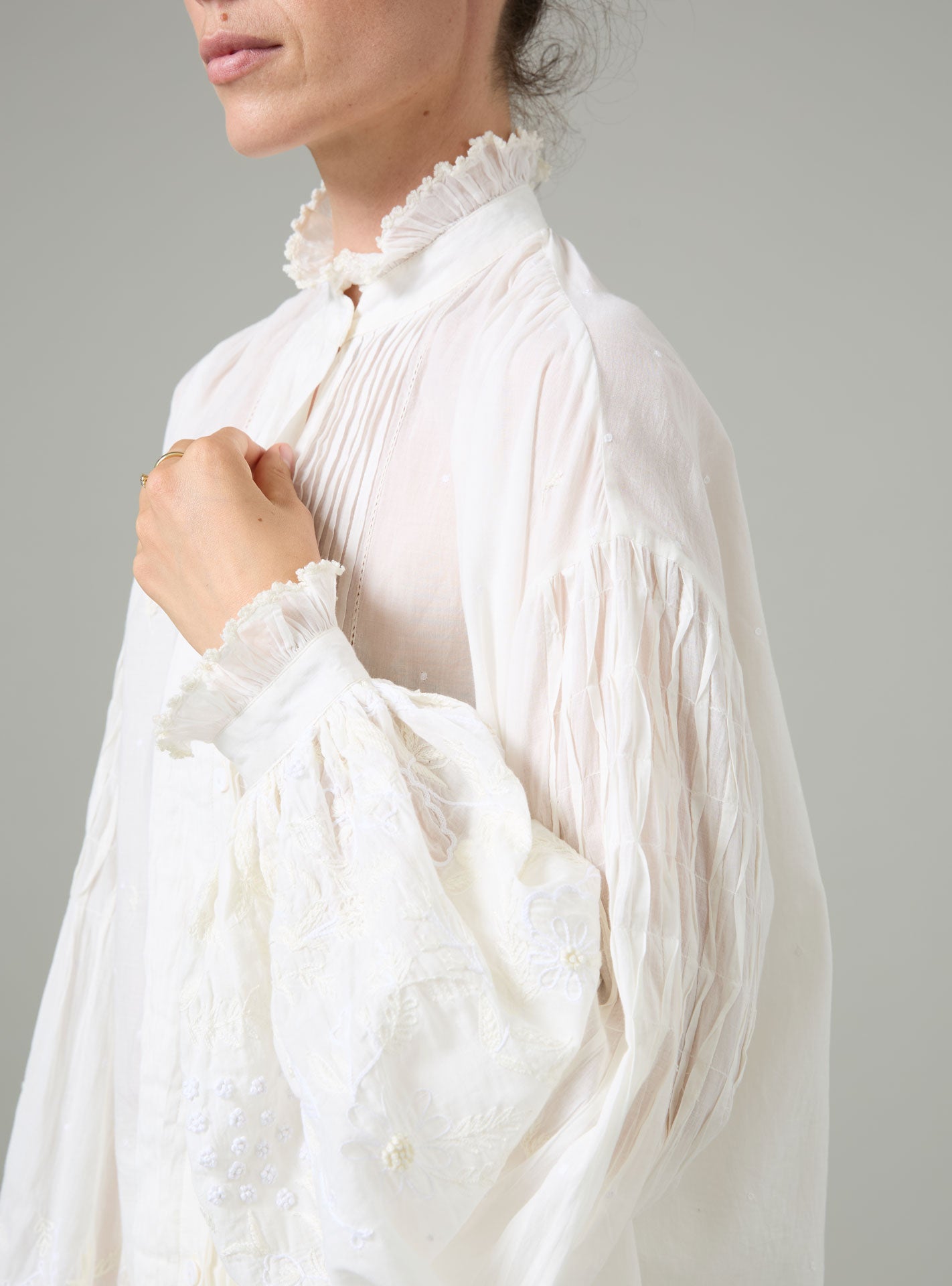 Slava Blouse - Wild Flower Embroidery - White – Thierry Colson