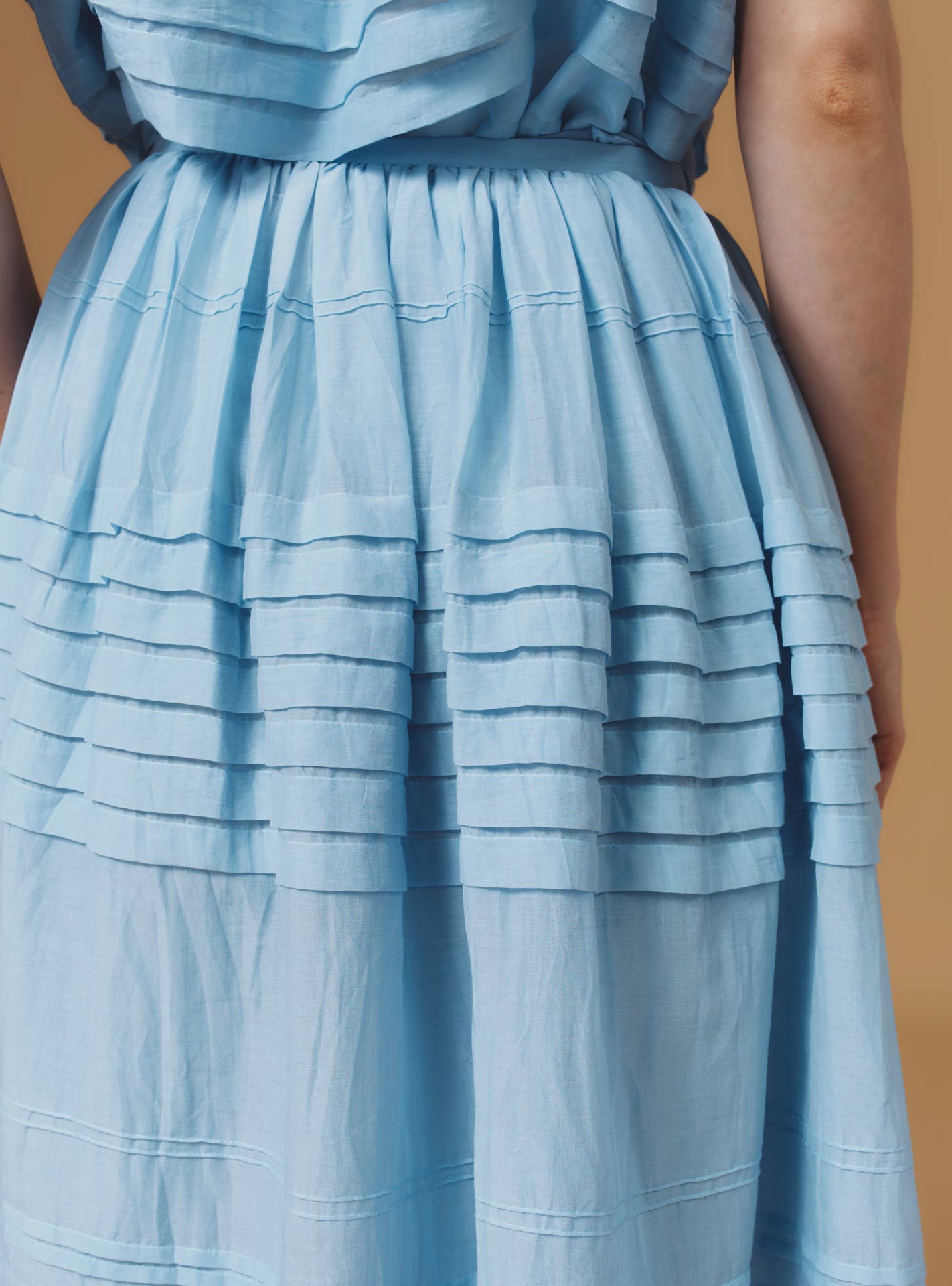 Back detail of Zafar Optical Pleats Heaven Blue Skirt by Thierry Colson