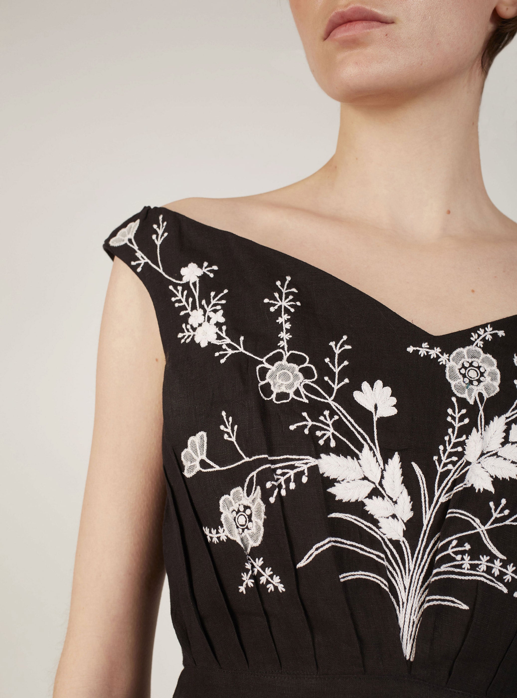 Valeria dress best sale floral