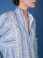 zoom on collar of Parvati  Liselund Print Green / Cobalt Kaftan Long by Thierry Colson