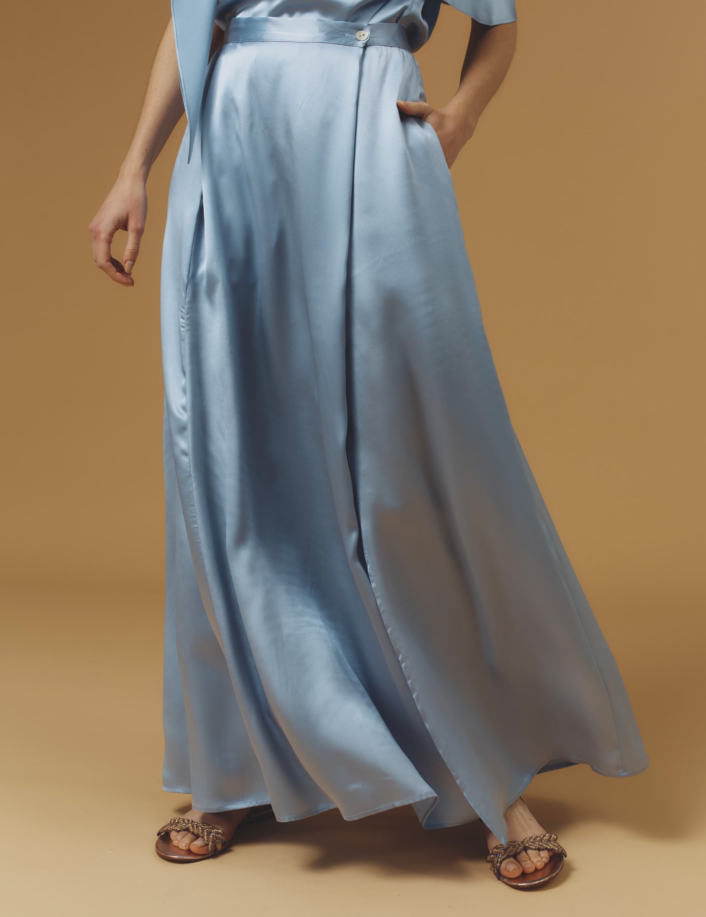 Front view of Silvana Silk Silver blue Skirt long by Thierry Coslon