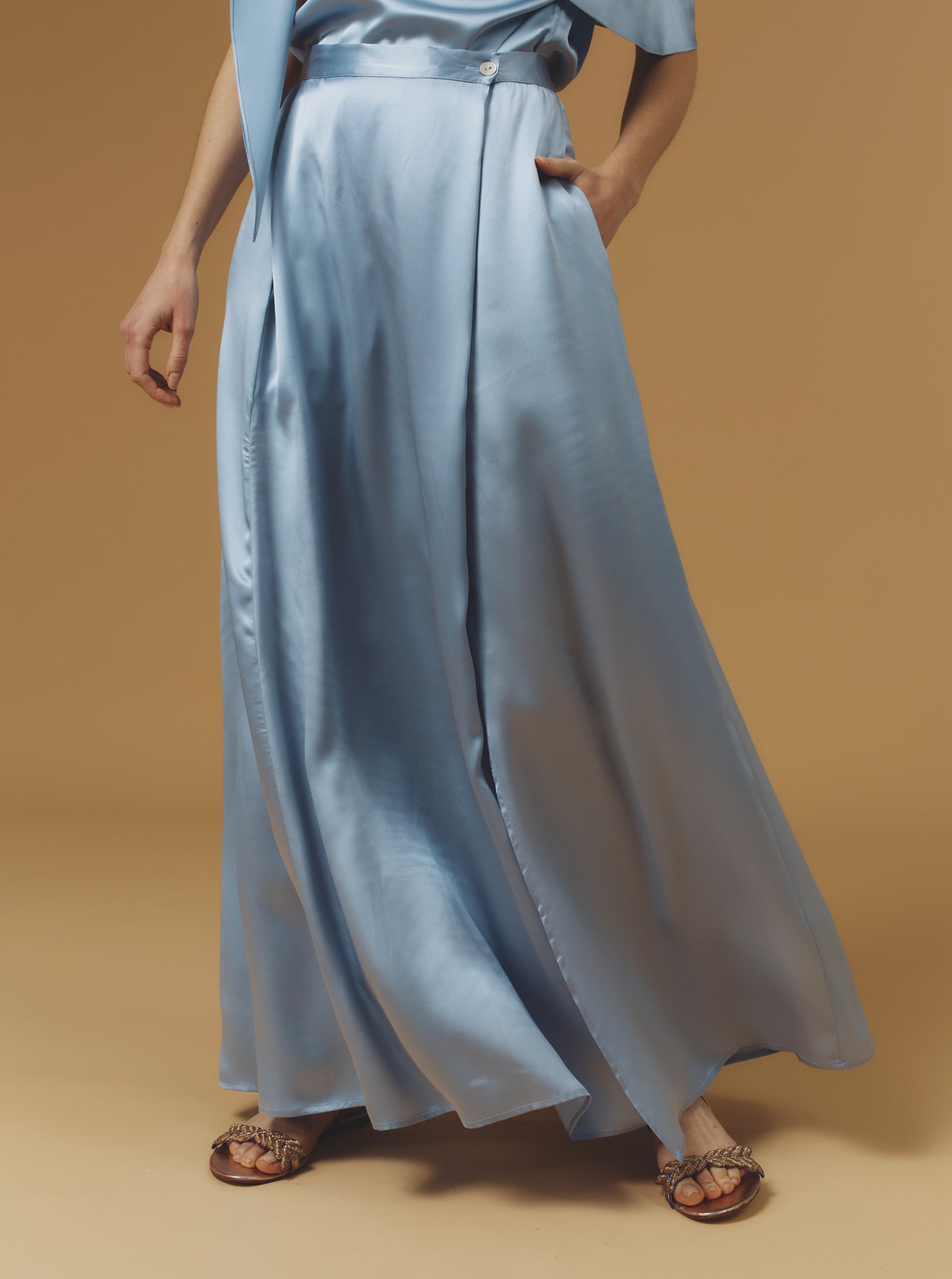 Front view of Silvana Silk Silver blue Skirt long by Thierry Coslon