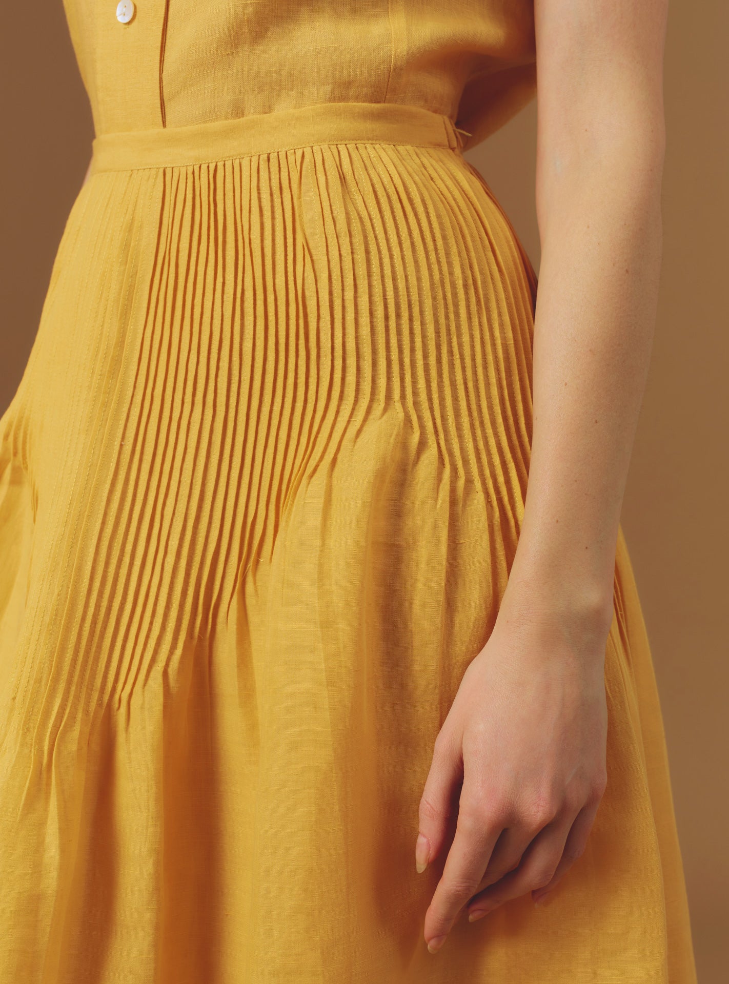 Detail front view of Verde Barocco Scallops Sunflower Skirt by Thierry Colson 