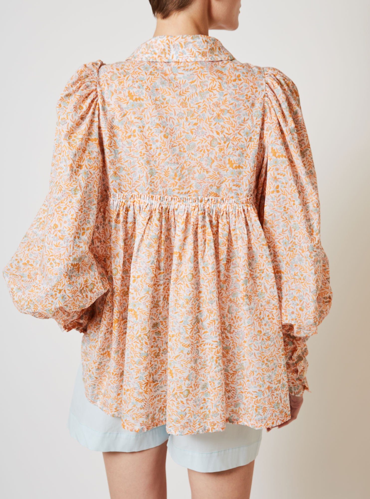 Back view of Wallis Floral Jaal Multico Mango Blouse by Thierry Colson 